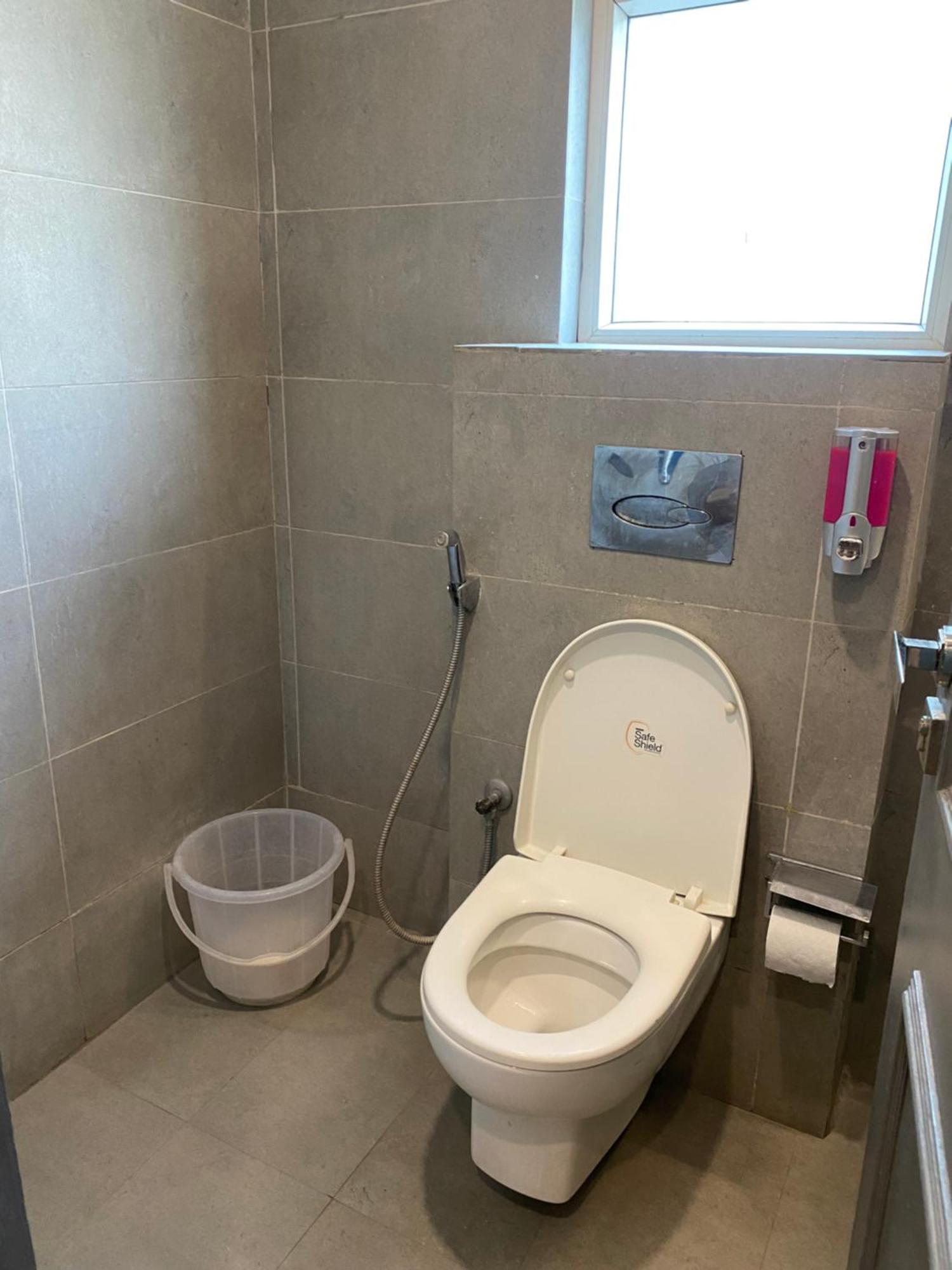 Qotel Hotel Ip Residency East Delhi Preet Vihar Neu-Delhi Exterior foto